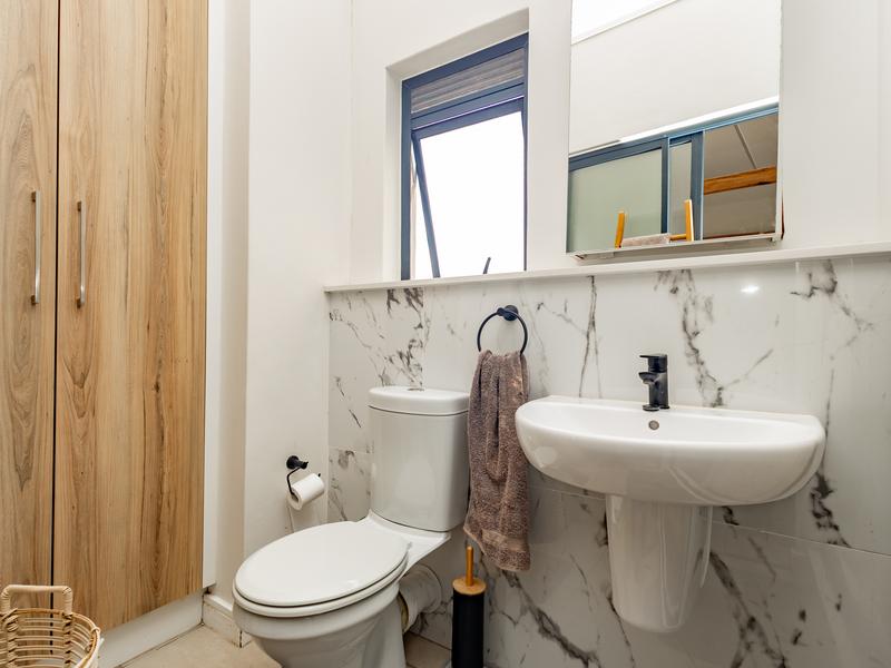 2 Bedroom Property for Sale in Sandown Western Cape